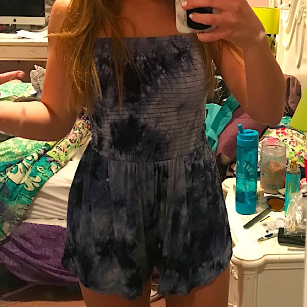STRAPLESS TIE DYE ROMPER